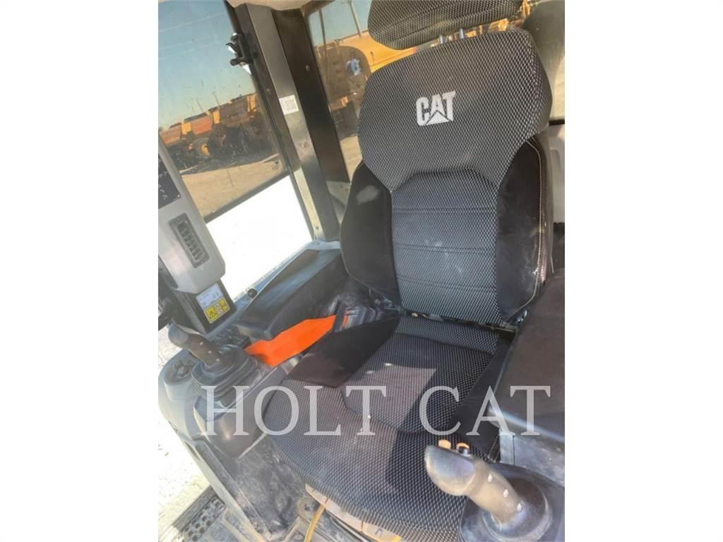 CAT 963 Utovarivači gusjeničari
