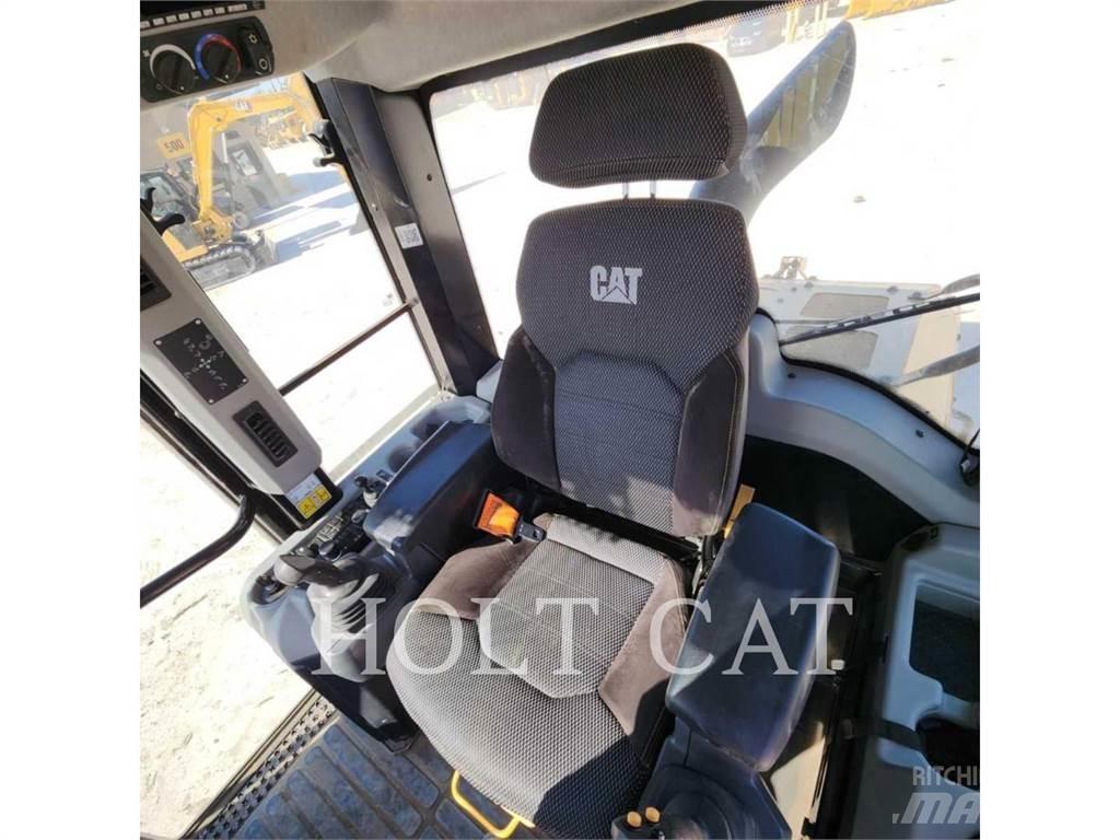 CAT 963 Utovarivači gusjeničari