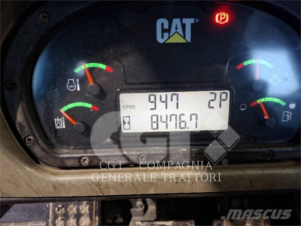 CAT 963D Utovarivači gusjeničari