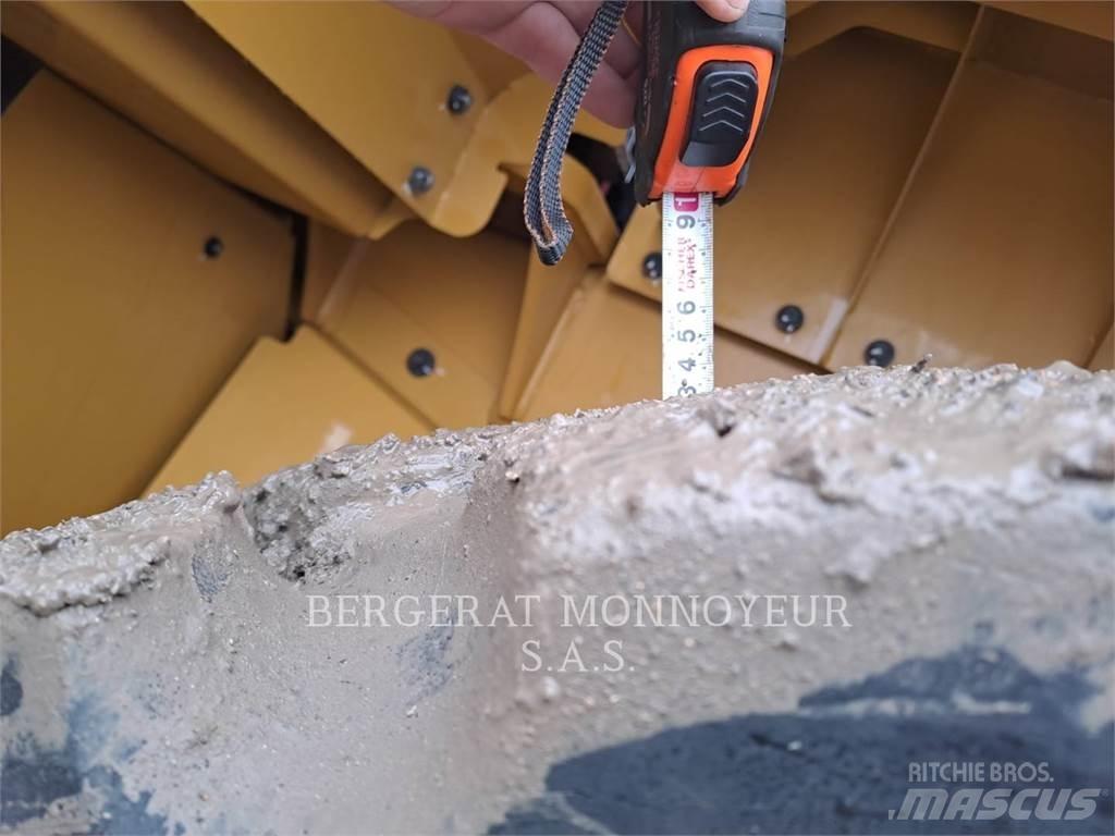 CAT 966 Utovarivači na kotačima