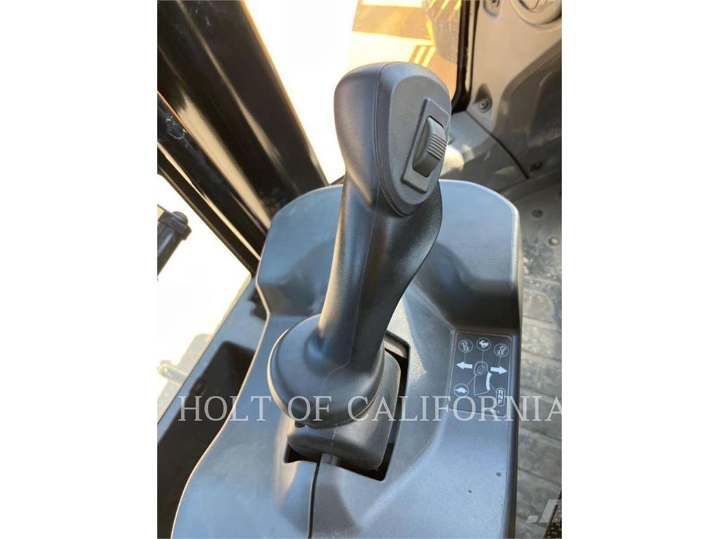 CAT 966 Utovarivači na kotačima