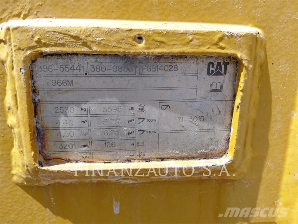 CAT 966 Utovarivači na kotačima