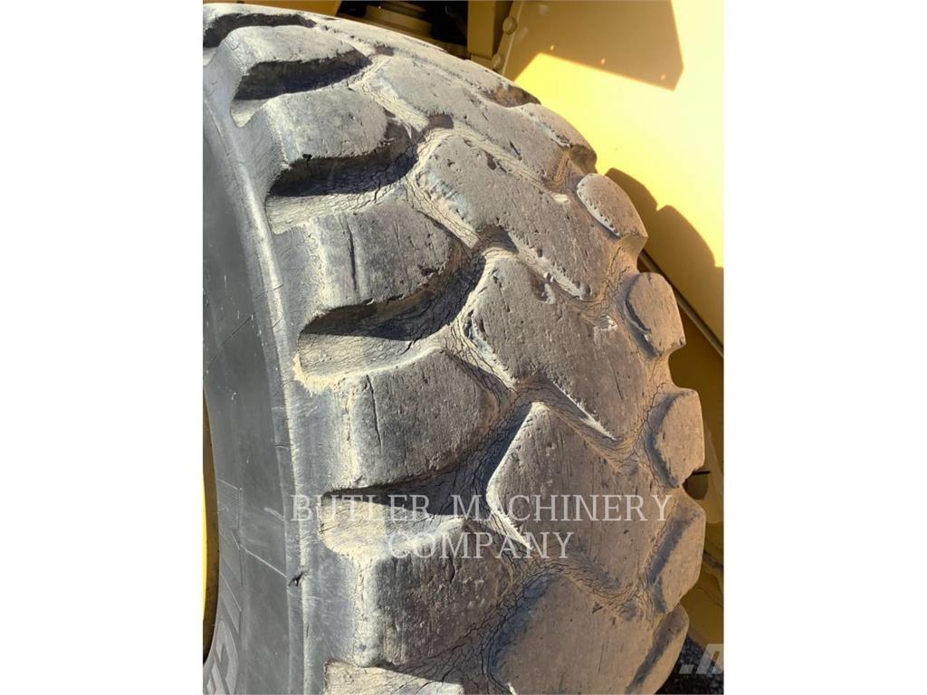 CAT 966G Utovarivači na kotačima