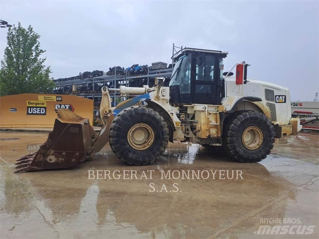 CAT 966M Utovarivači na kotačima