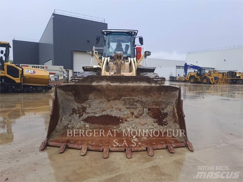 CAT 966M Utovarivači na kotačima