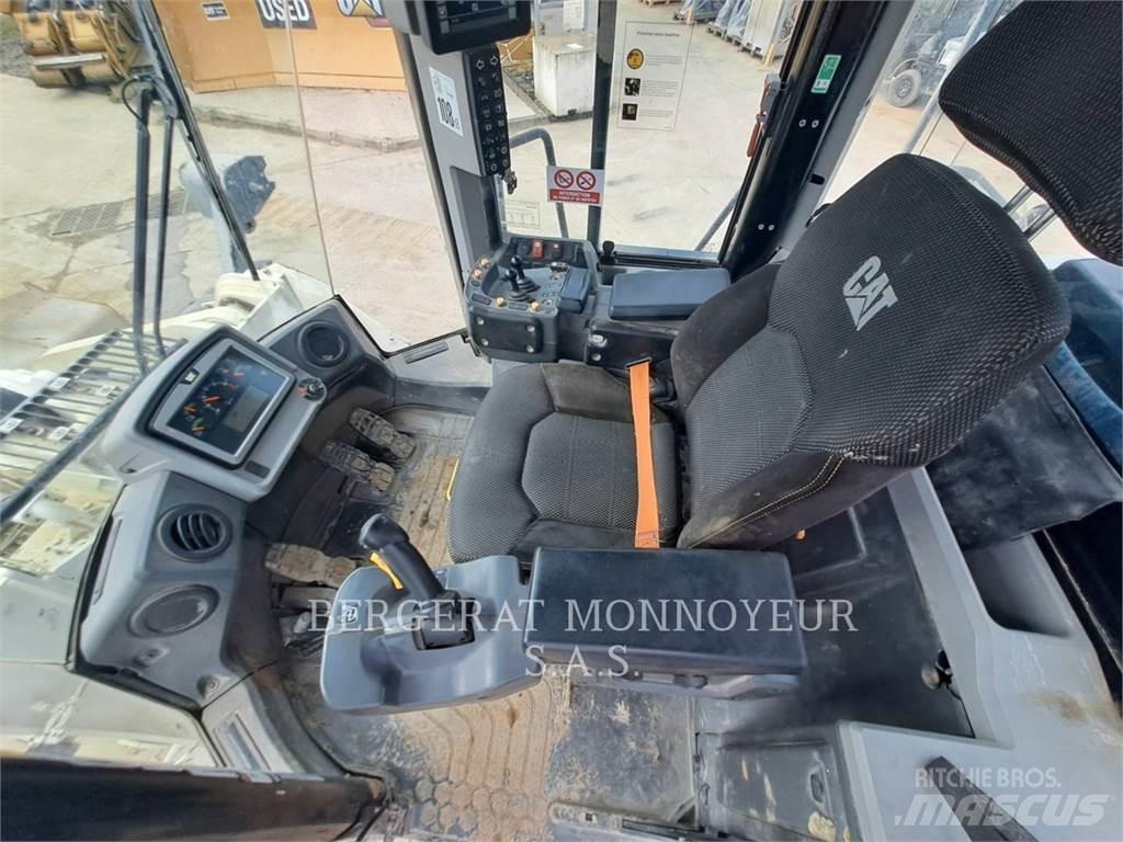 CAT 966M Utovarivači na kotačima
