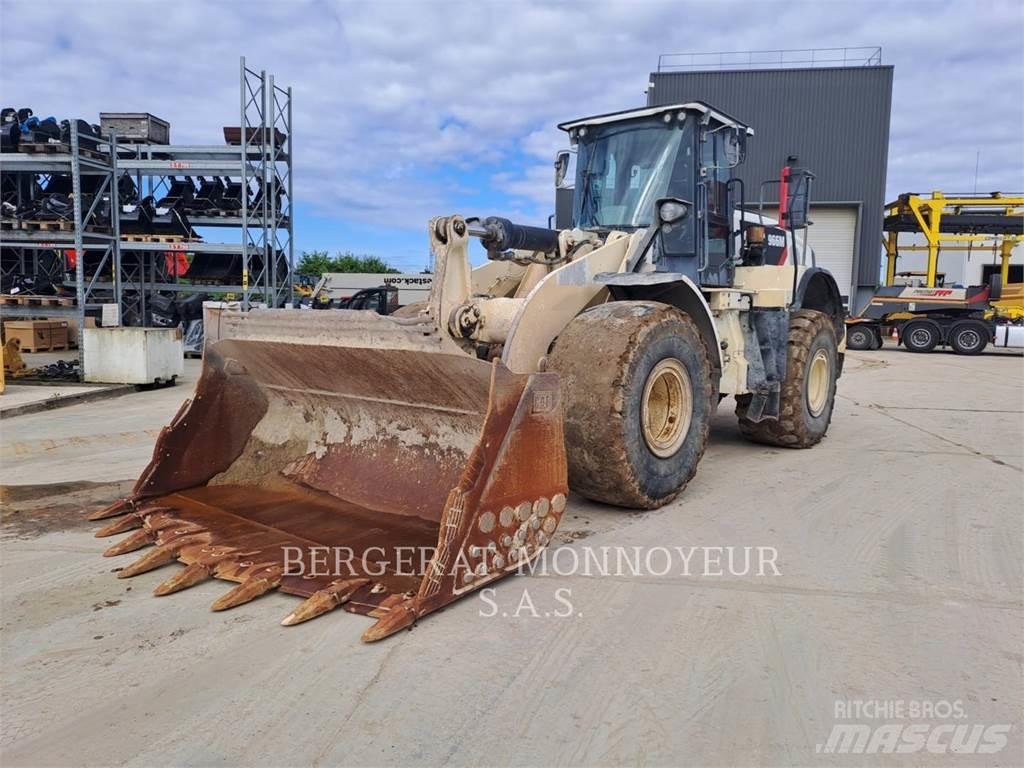 CAT 966M Utovarivači na kotačima