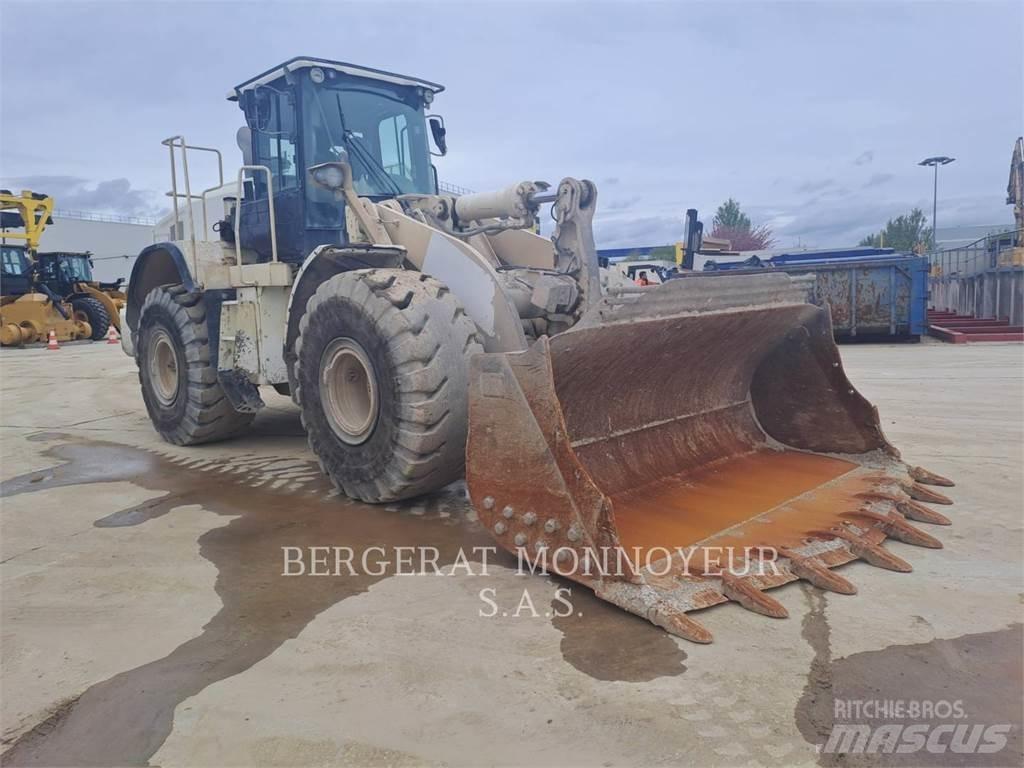 CAT 966M Utovarivači na kotačima