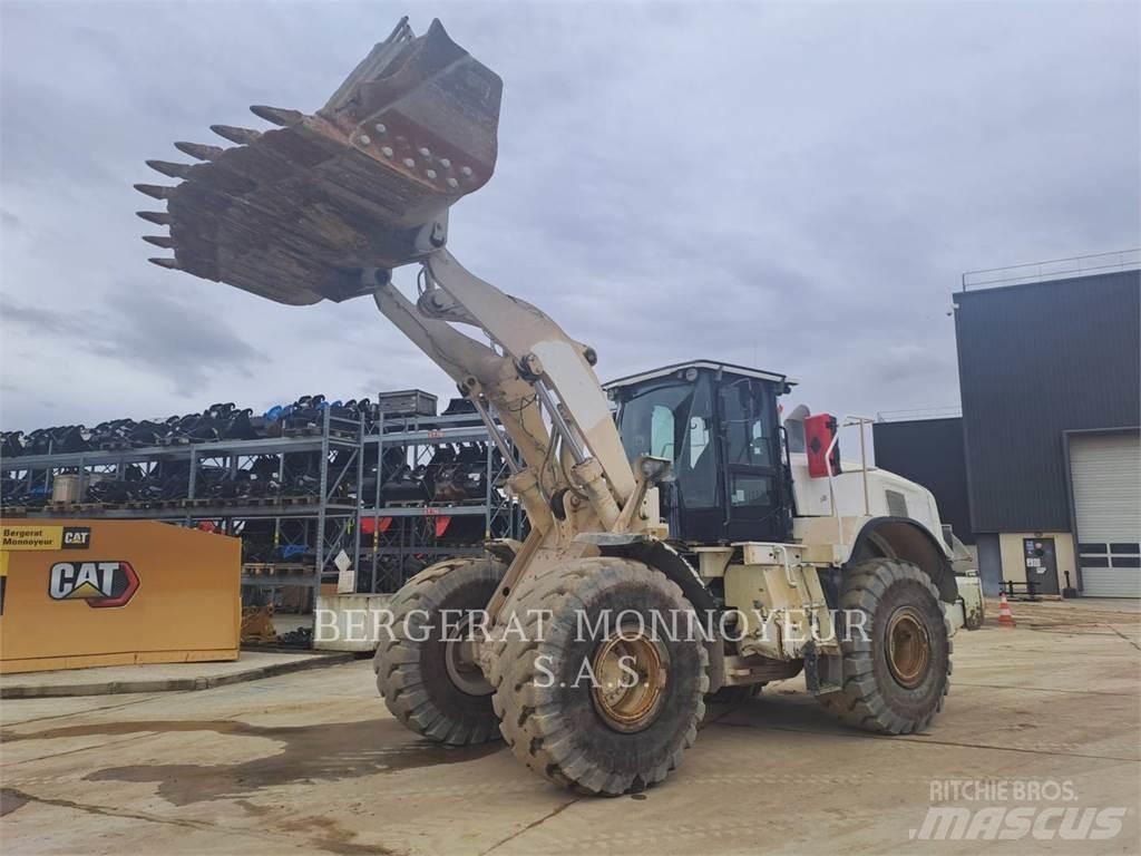 CAT 966M Utovarivači na kotačima