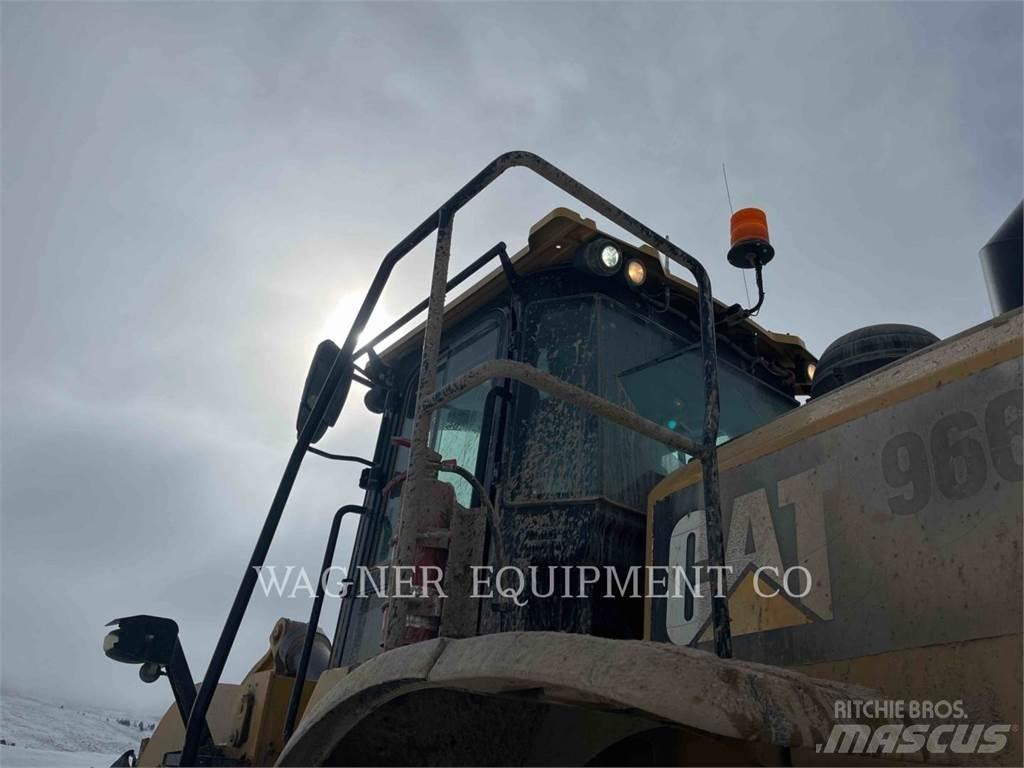 CAT 966M Utovarivači na kotačima