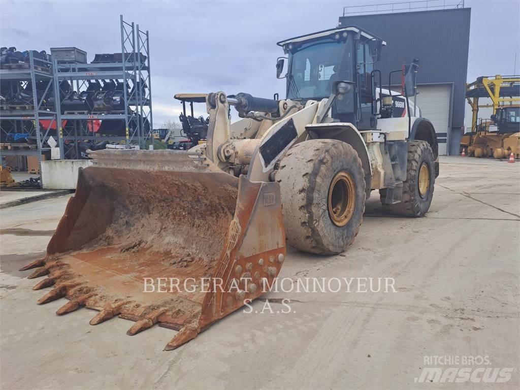 CAT 966M Utovarivači na kotačima