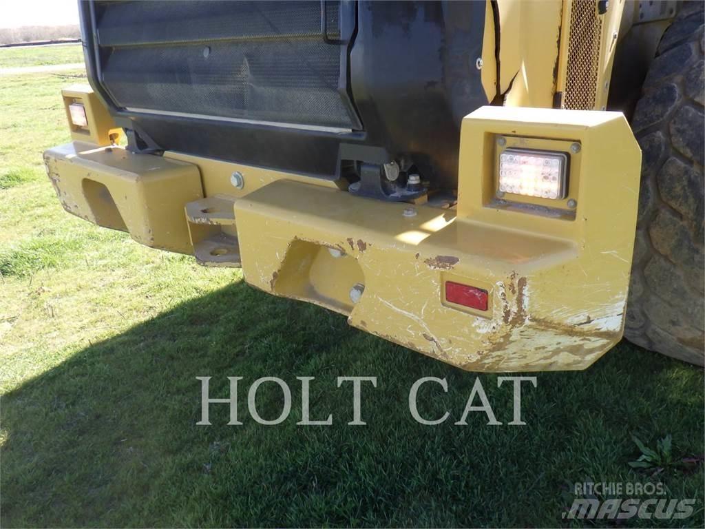 CAT 966M Utovarivači na kotačima