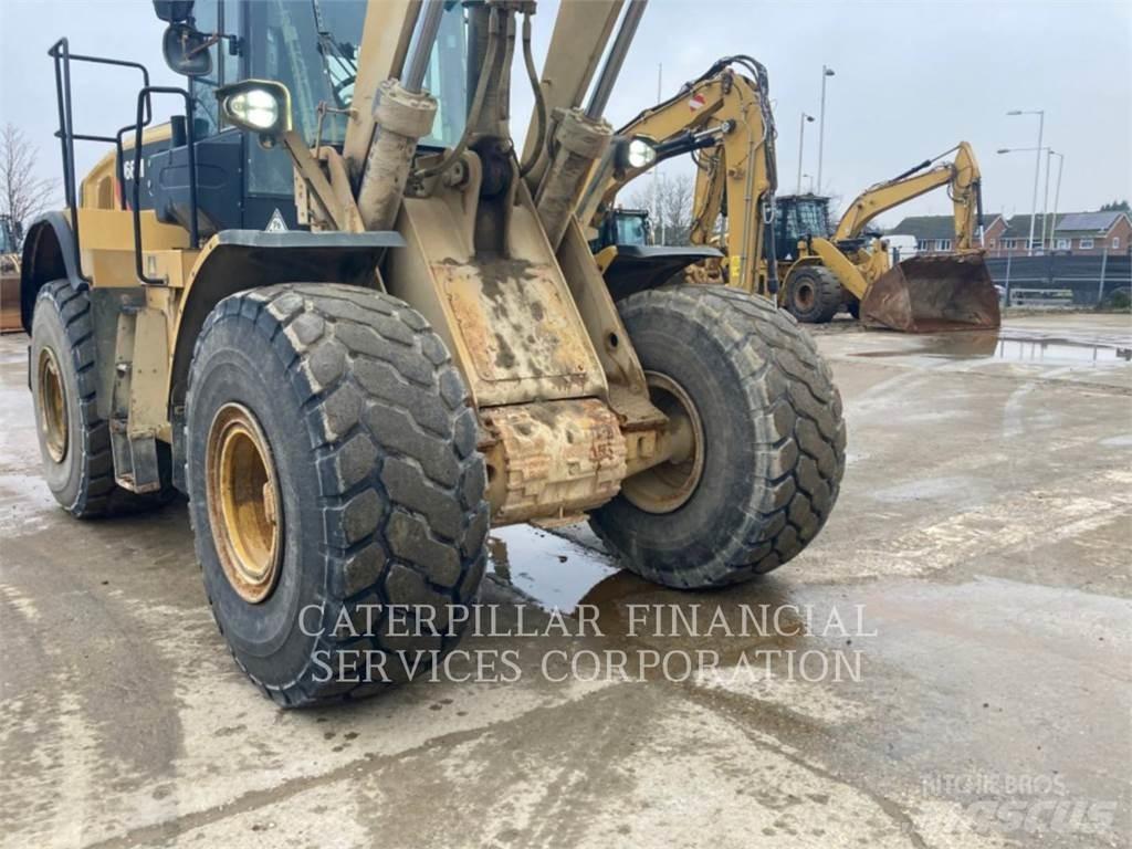CAT 966M Utovarivači na kotačima