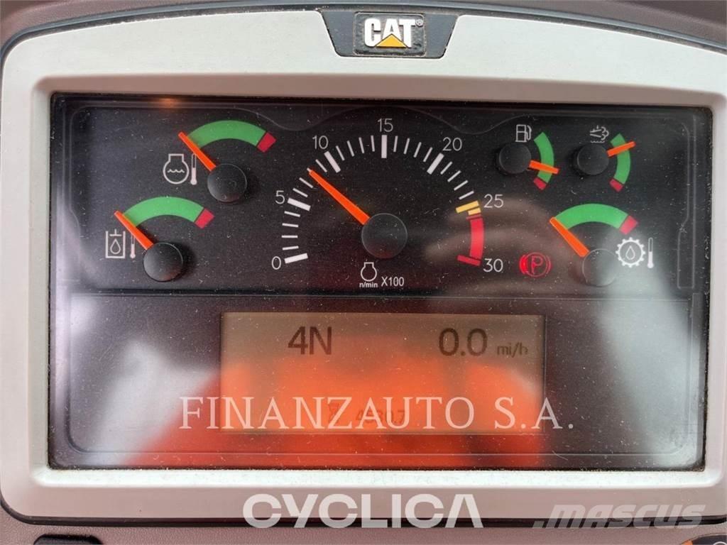 CAT 966M Utovarivači na kotačima