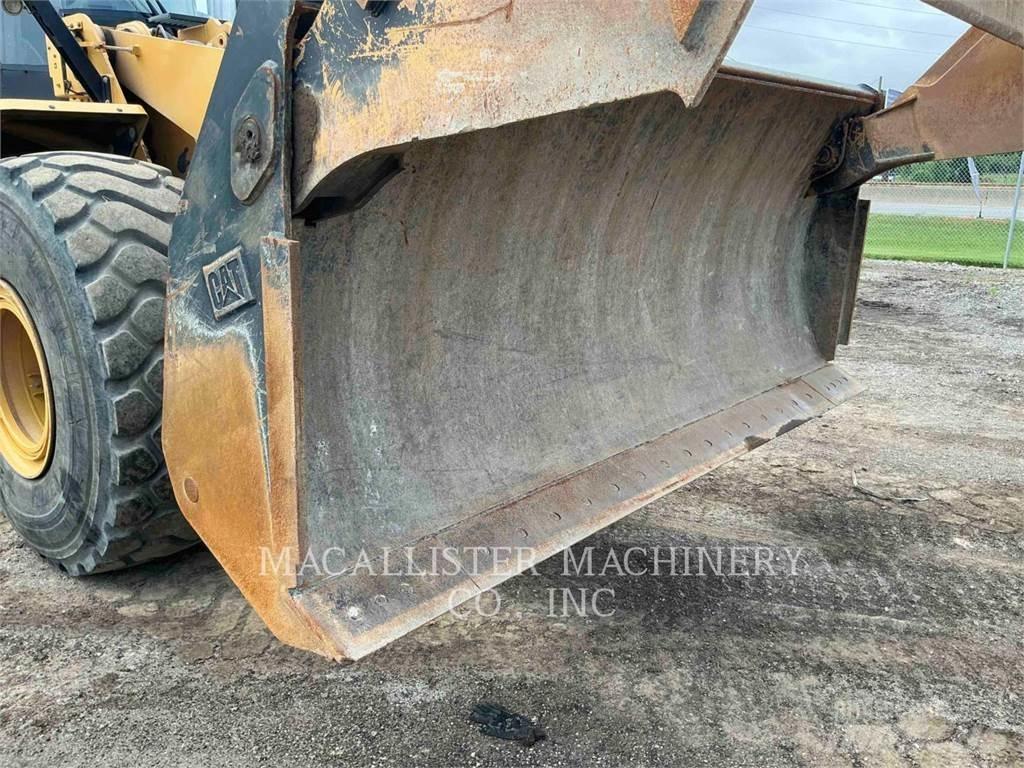CAT 966M Utovarivači na kotačima