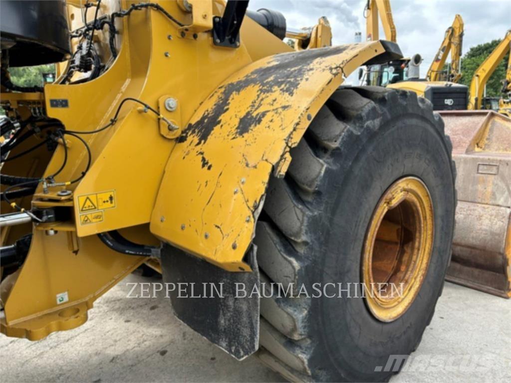 CAT 966M Utovarivači na kotačima