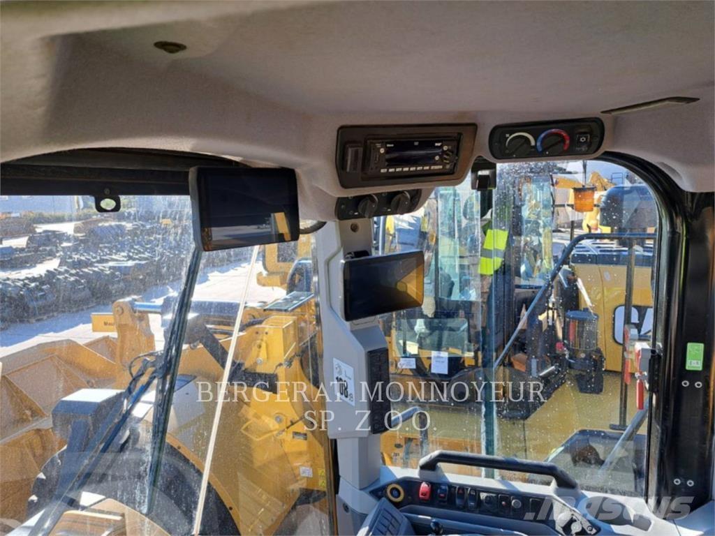 CAT 972 Utovarivači na kotačima