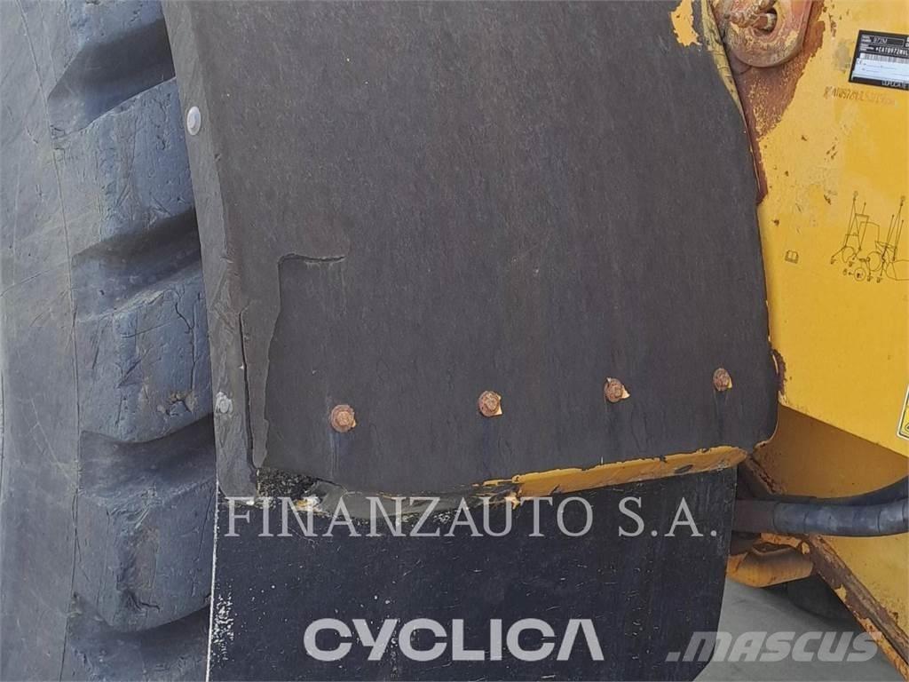 CAT 972M Utovarivači na kotačima