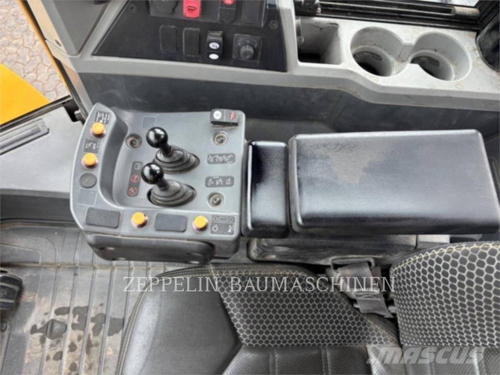 CAT 972M Utovarivači na kotačima
