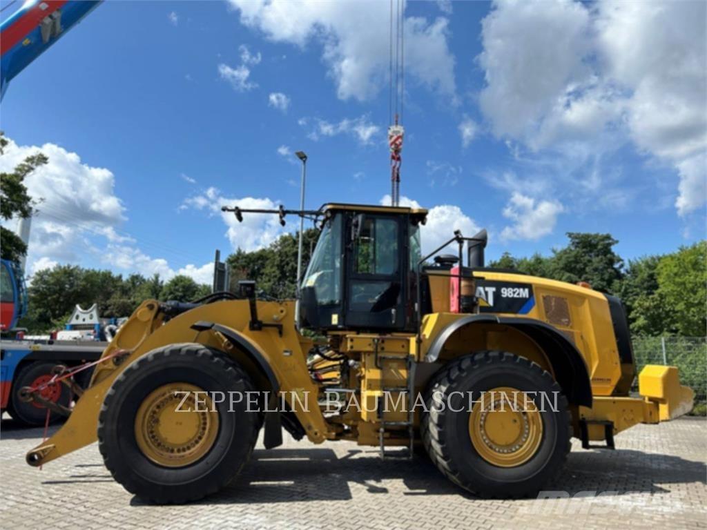 CAT 982M Utovarivači na kotačima