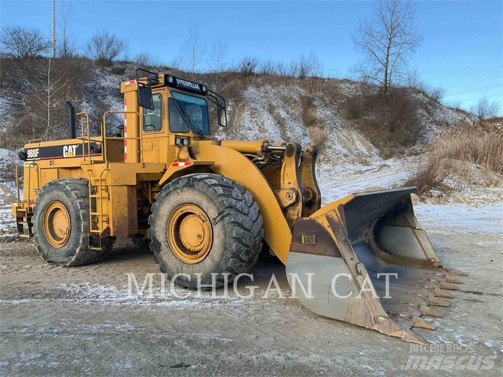CAT 988F Utovarivači na kotačima