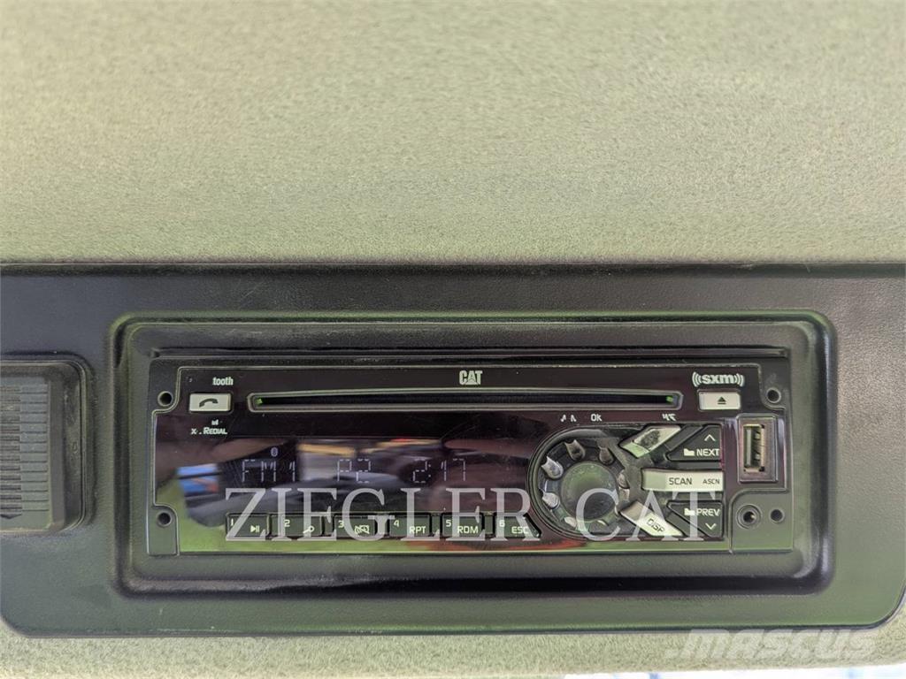 CAT 988K Utovarivači na kotačima