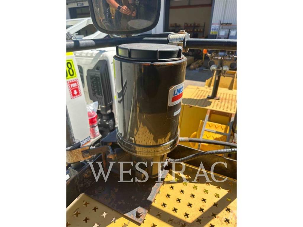 CAT 988K Utovarivači na kotačima