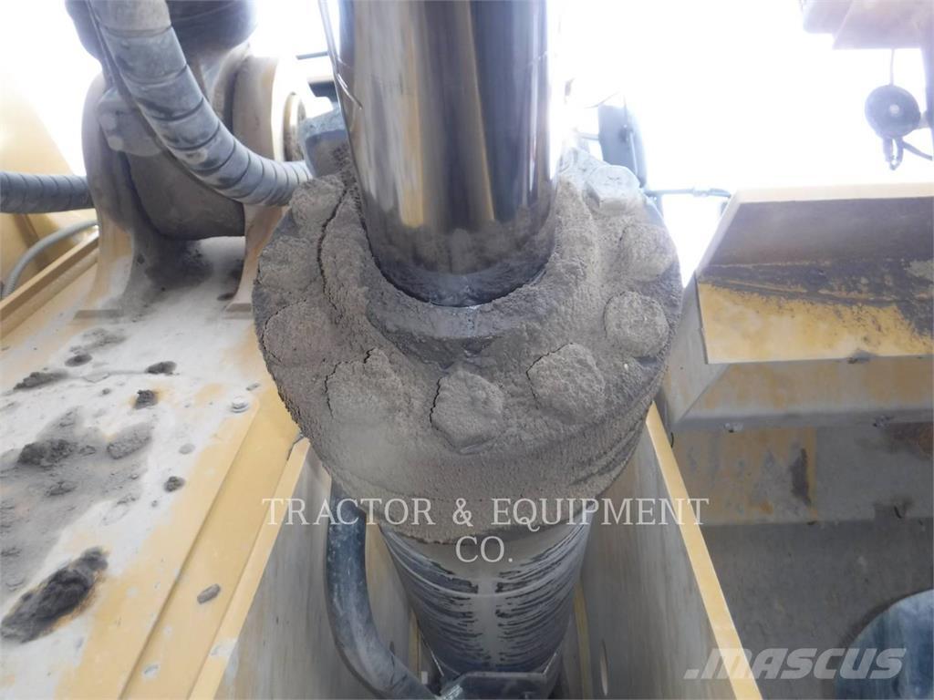 CAT 988K Utovarivači na kotačima