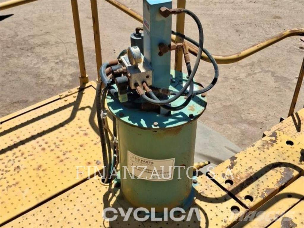 CAT 992G Utovarivači na kotačima