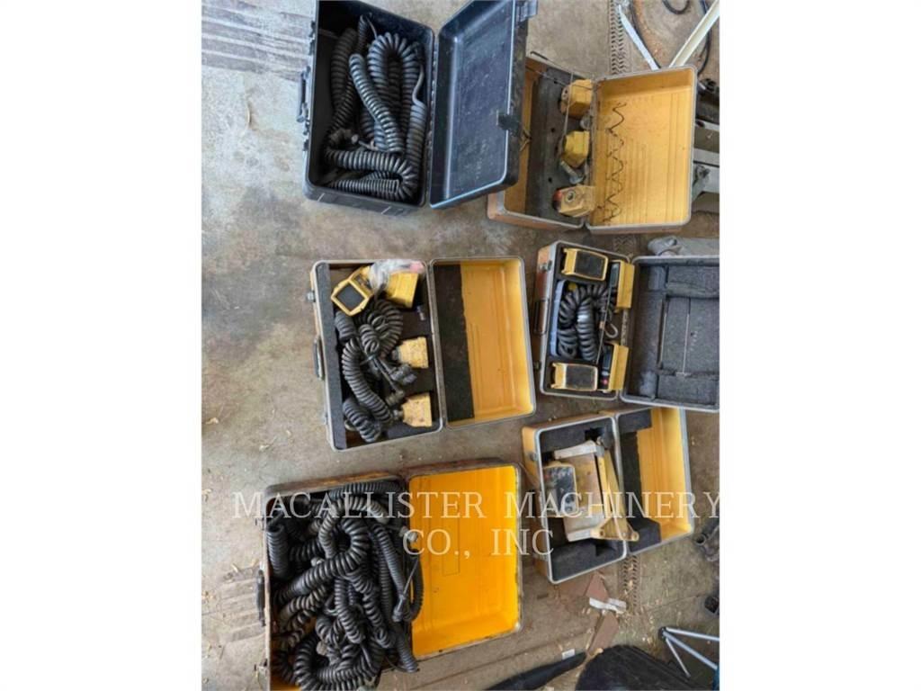 CAT AP1000B Asfaltni finišeri