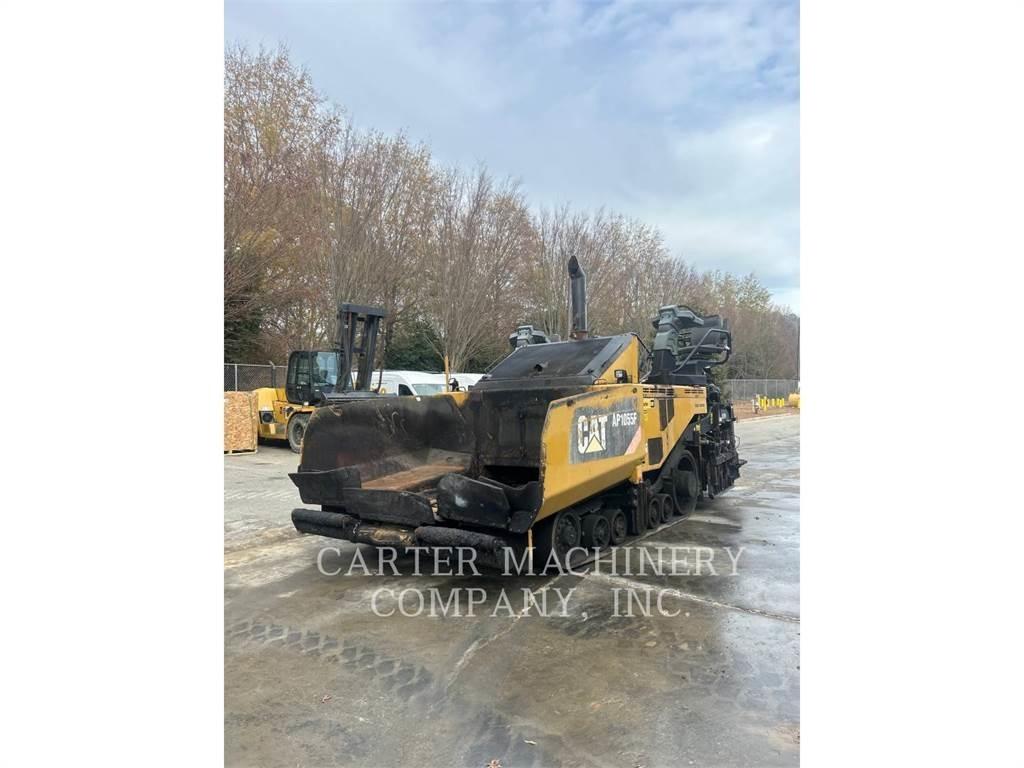 CAT AP1055F Asfaltni finišeri