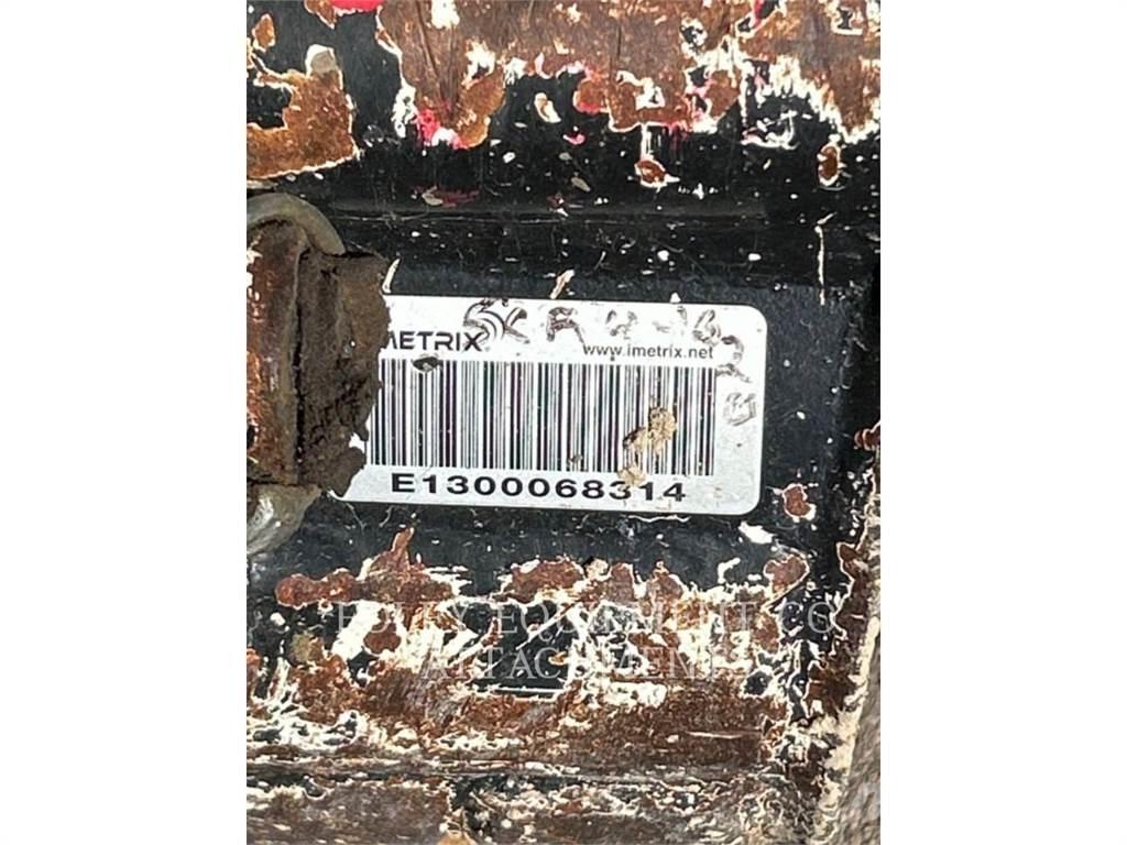 CAT BK300P15 Bageri gusjeničari