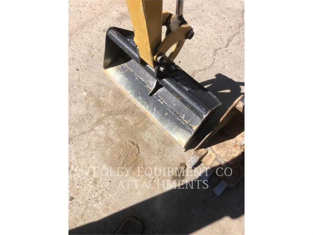 CAT BK300P28 Bageri gusjeničari