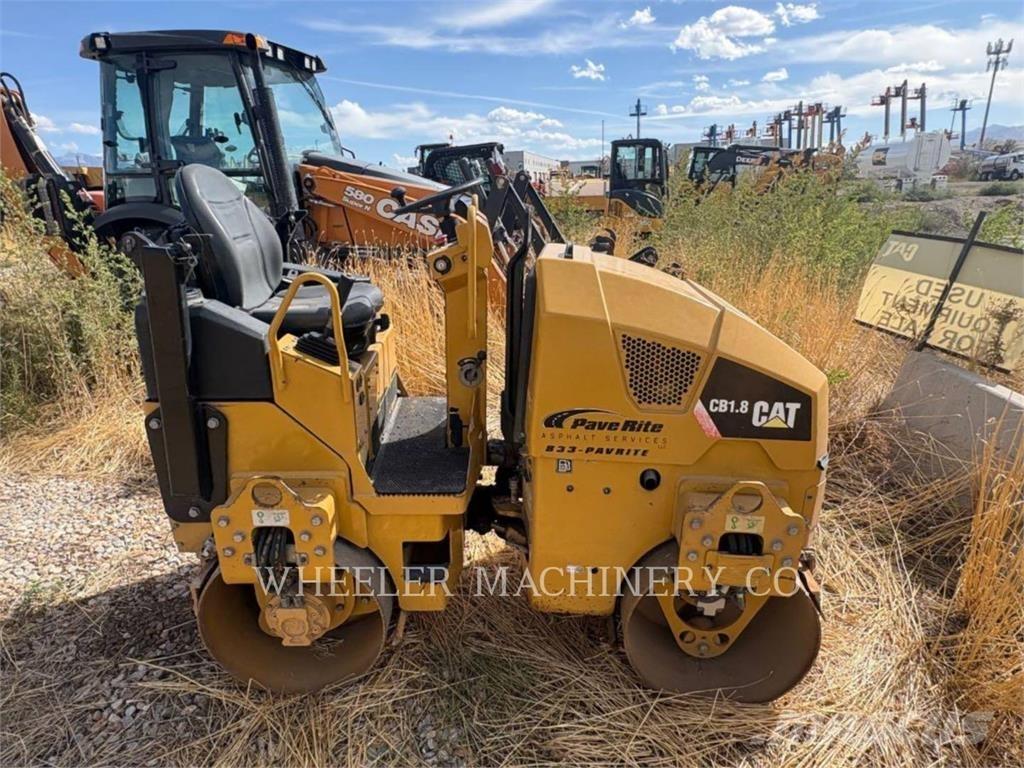 CAT CB1.8 Utovarni rovokopači