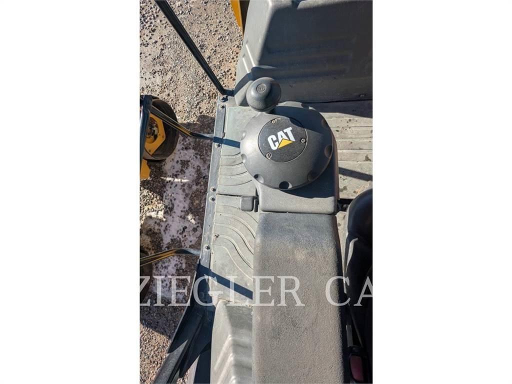 CAT CB10 Kompaktori zemlje