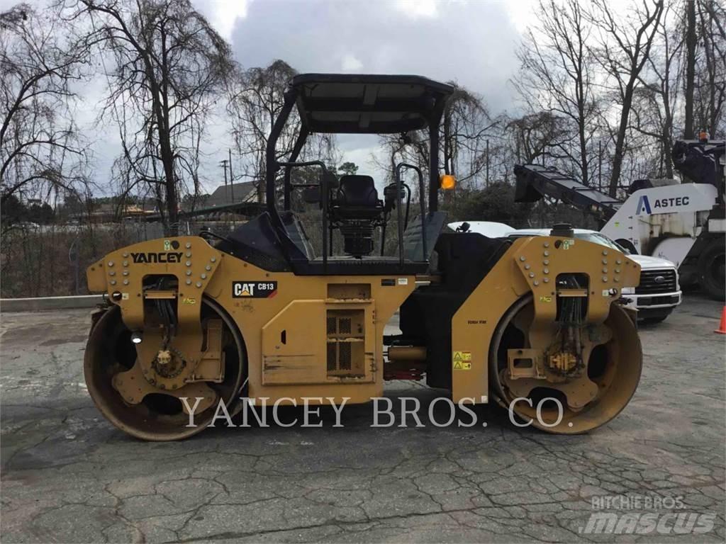 CAT CB13 Kompaktori zemlje