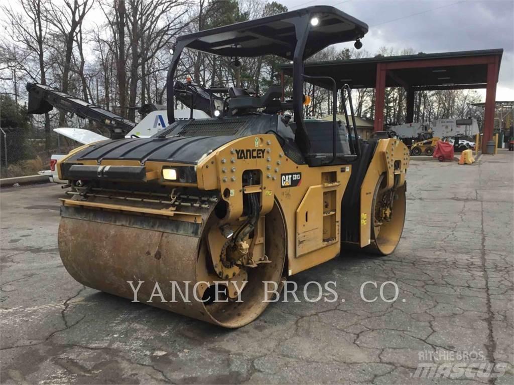 CAT CB13 Kompaktori zemlje
