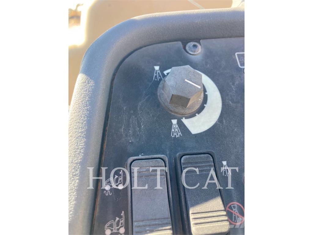 CAT CB14B Valjci sa dvojnim bubnjem