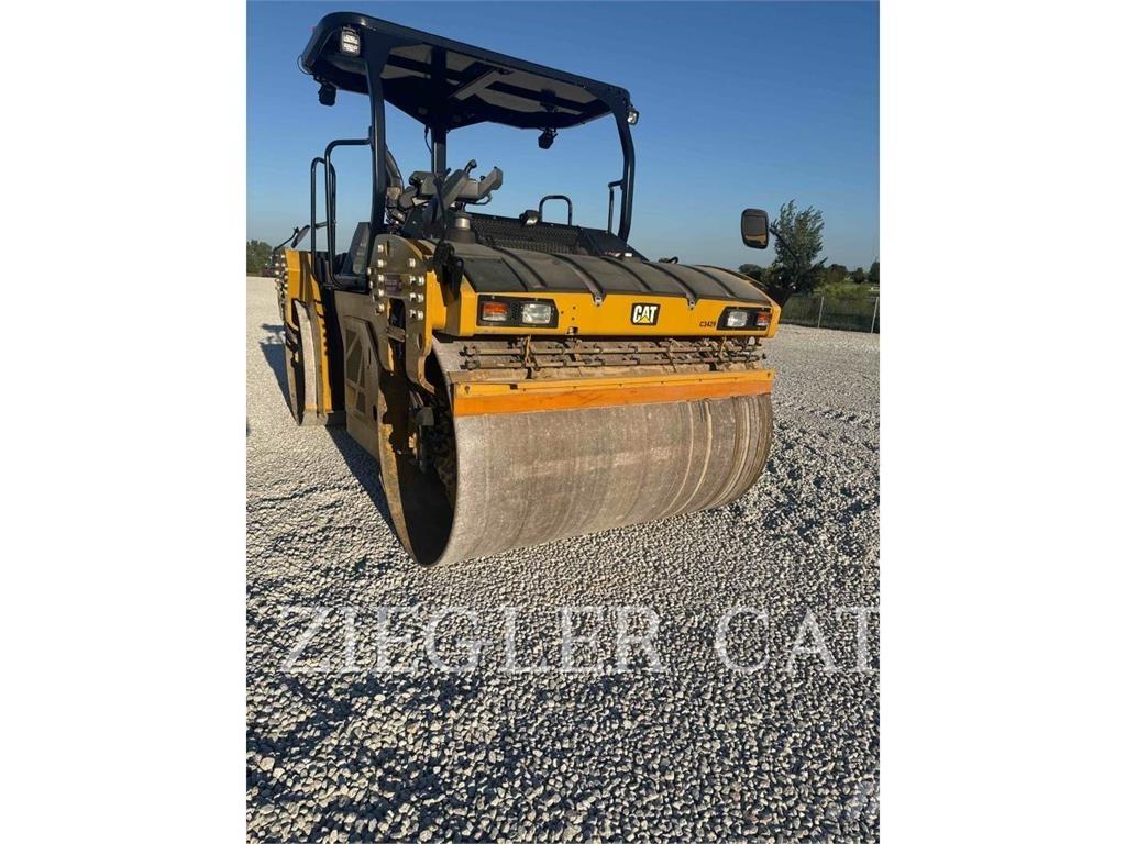 CAT CB15 Kompaktori zemlje