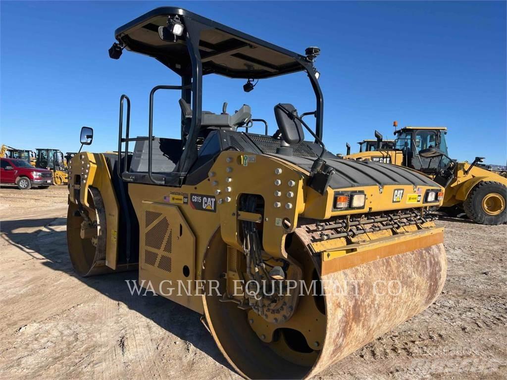 CAT CB15 Kompaktori zemlje