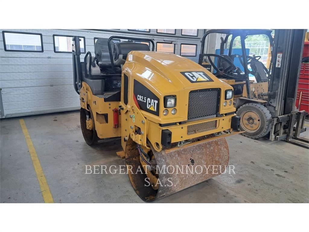 CAT CB2.5LRC Valjci sa dvojnim bubnjem