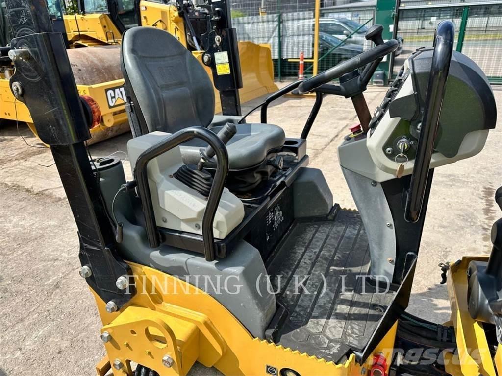 CAT CB2.7 Kompaktori zemlje