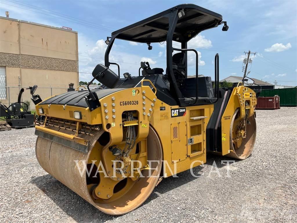CAT CB64B Asfaltni finišeri