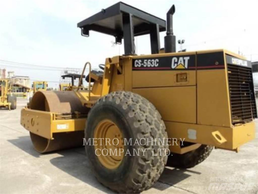 CAT CS-563CAW Valjci sa jednim bubnjem
