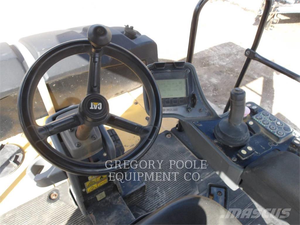 CAT CW16 Gumeni valjci na kotačima