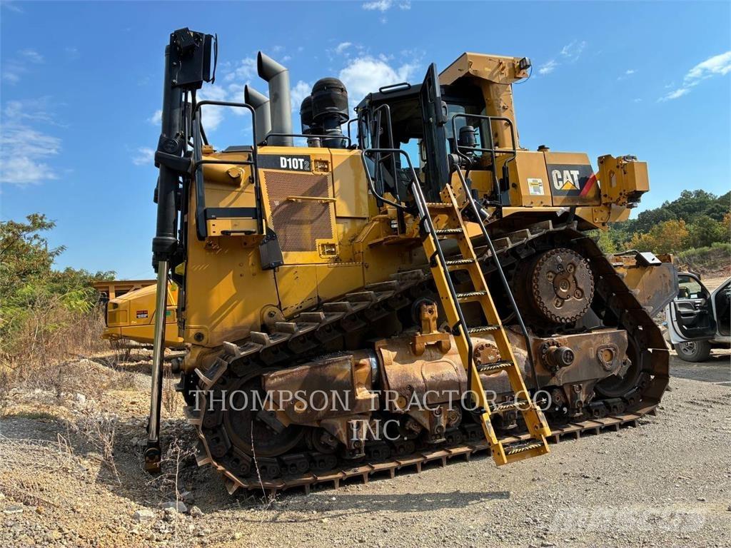 CAT D 10 T 2 Buldožeri gusjeničari