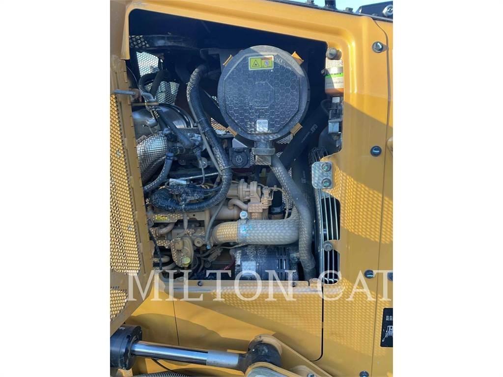 CAT D1 Buldožeri gusjeničari