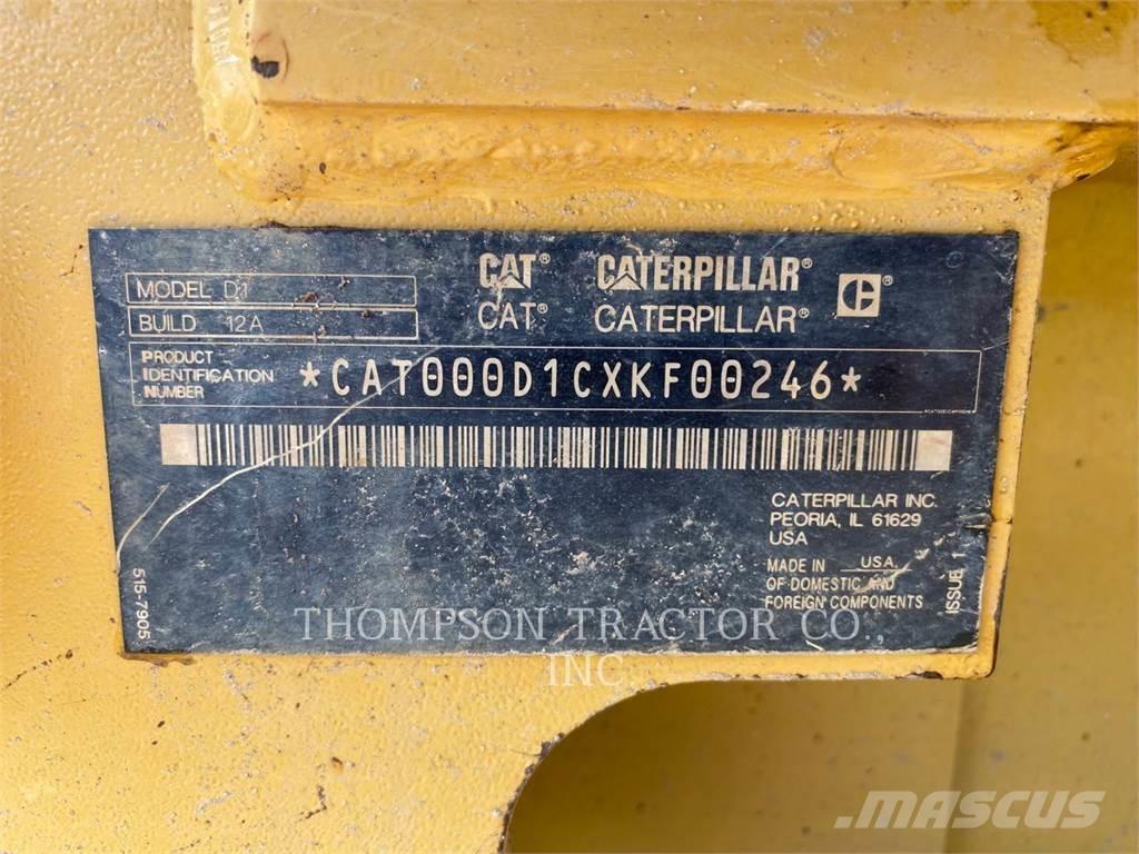 CAT D1 Buldožeri gusjeničari