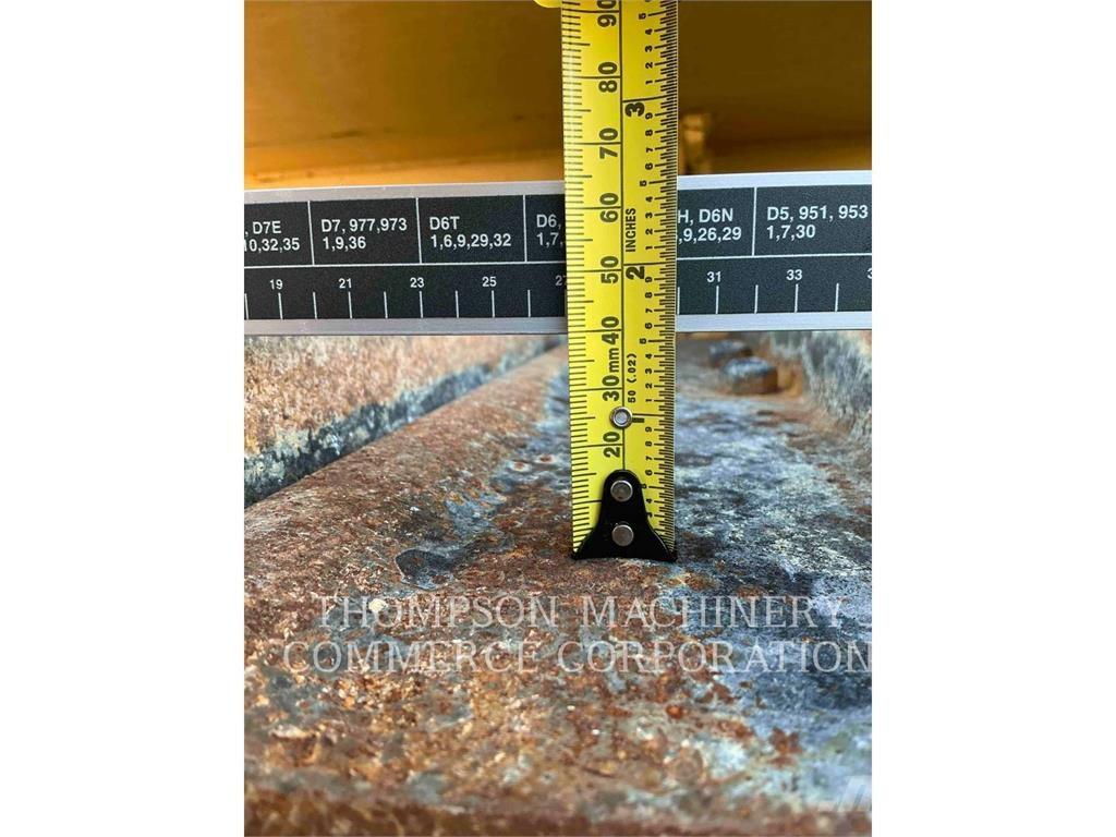 CAT D1 LGP Buldožeri gusjeničari