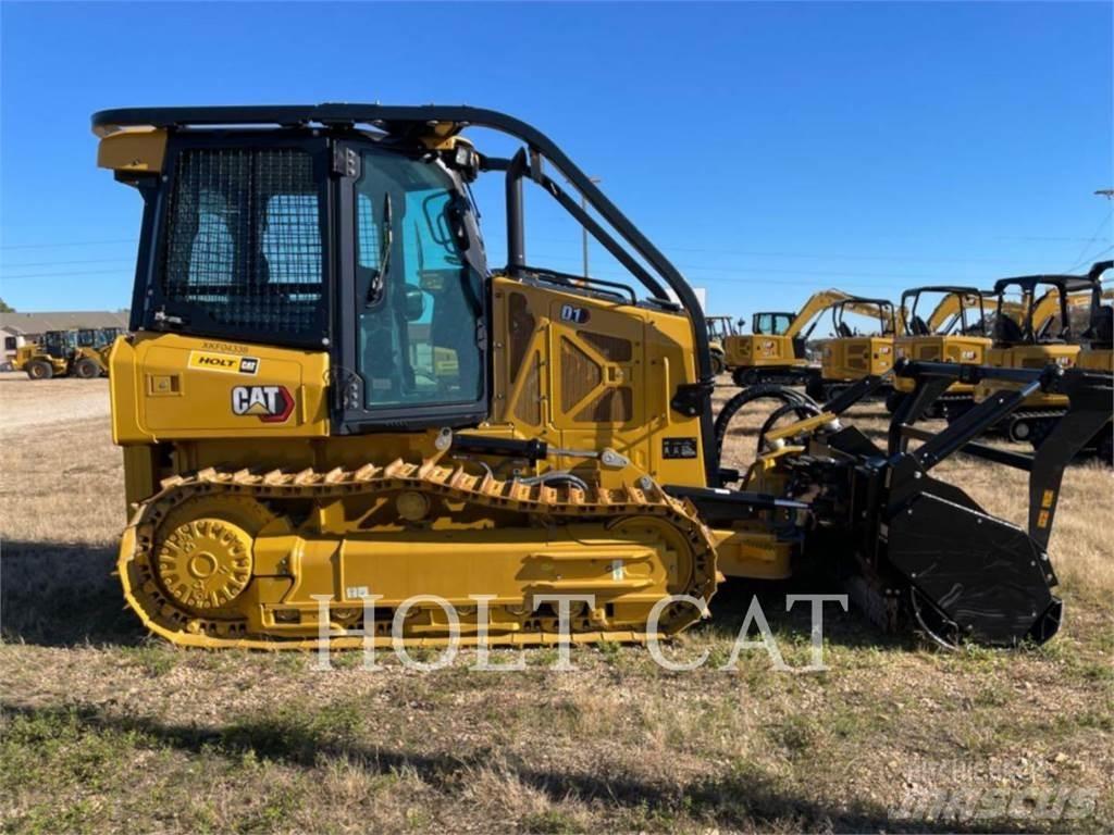 CAT D1 MULCHER Buldožeri gusjeničari
